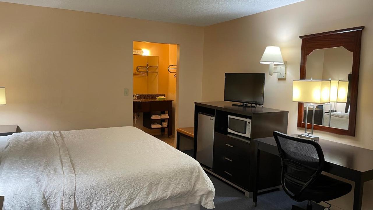 Slumber Inn Harrisonville Exterior foto